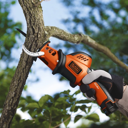 10.8V Lithium Pruning Saw - GKC108 | BLACK+DECKER