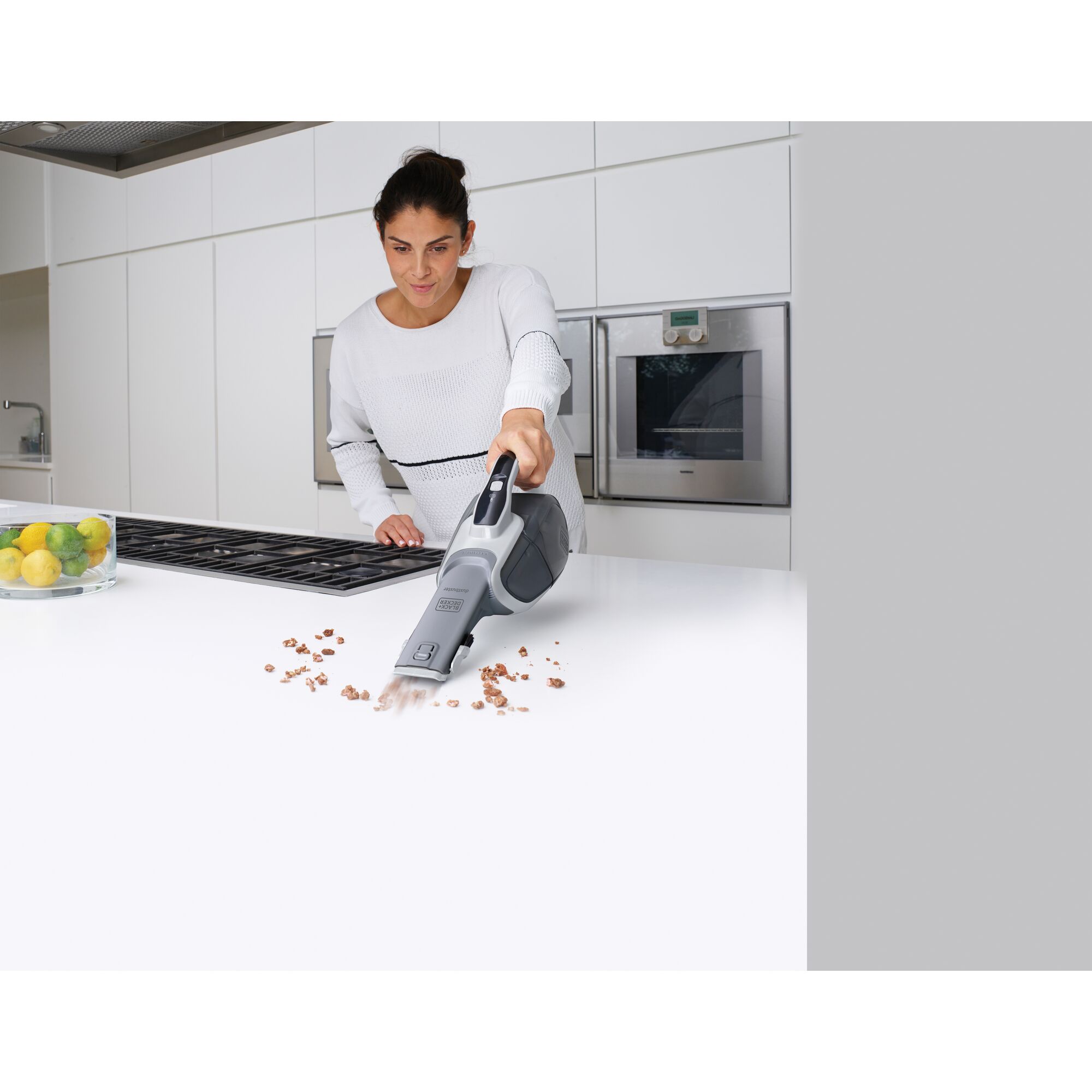 Black and decker dustbuster 10.8 online wh