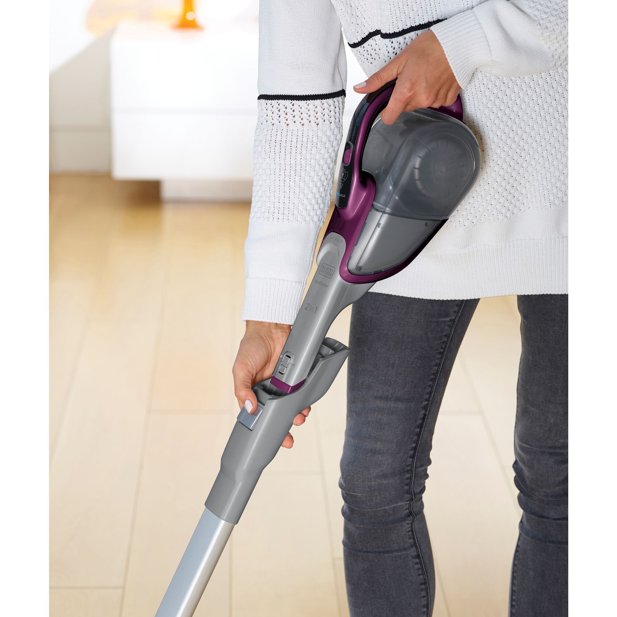 18V Lithium ion 2 IN 1 Cordless Stick Vacuum BLACK DECKER